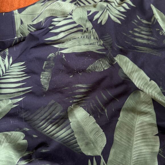 Lululemon Sz 34 Current State Board Short Swim Trunk Unlined Green Leaf Tropical - Picture 13 of 13